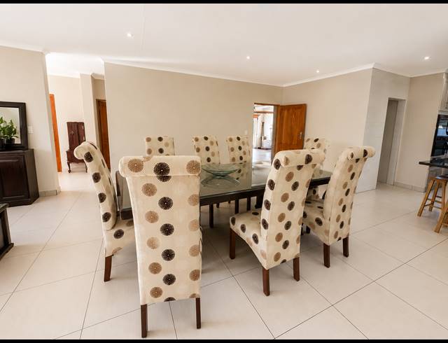 4 BEDROOM HOUSE FOR SALE IN THREE RIVERS EAST